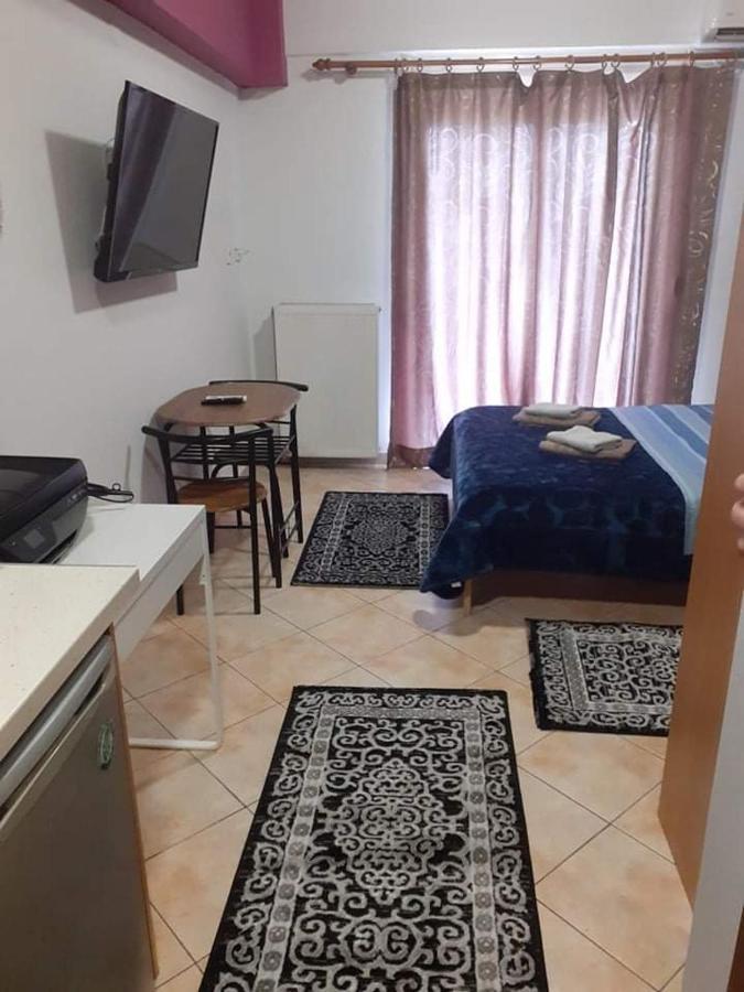 G M 6 Rooms Kentro In The Heart Of The City 拉里萨 外观 照片