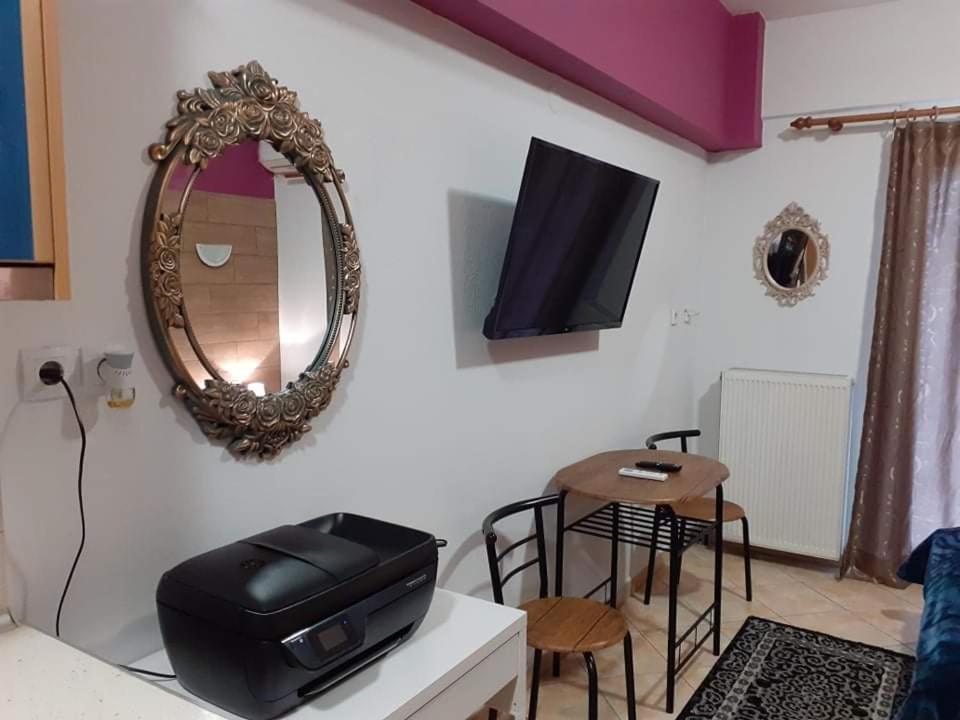 G M 6 Rooms Kentro In The Heart Of The City 拉里萨 外观 照片